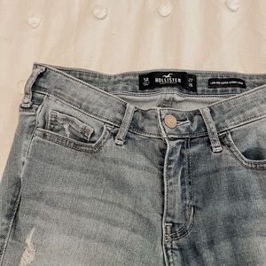 Hollister low-rise super skinny crop jeans